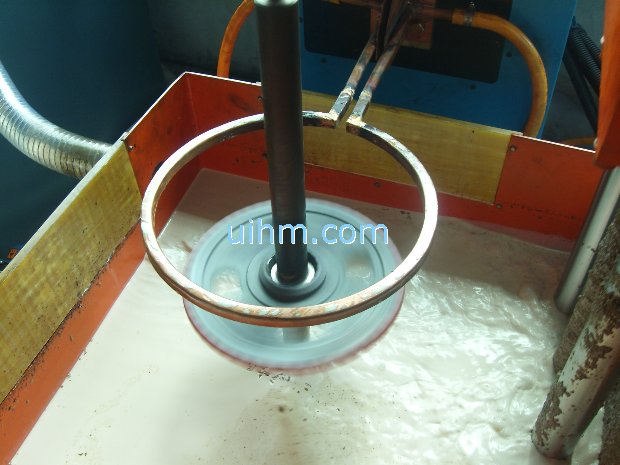 induction quenching gear teeth by 80KW induction heater (UM-80AB-HF) induction quenching gear teeth by 80KW induction heater (UM-80AB-HF)