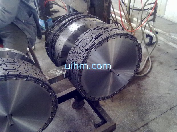 round saw teeth (cemented carbide) by induction brazing round saw teeth (cemented carbide) by induction brazing