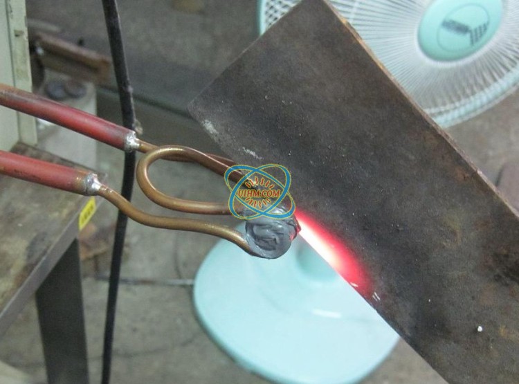 U shape induction coil with magnetic ferrites for heating knife2 U shape induction coil with magnetic ferrites for heating knife2