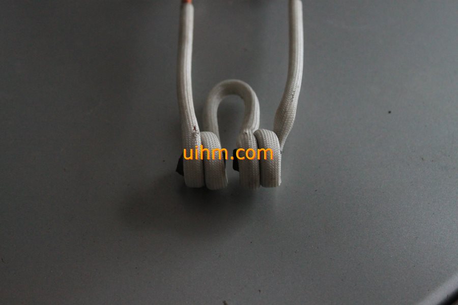 U shape induction coil with ferrite magnet